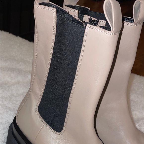 NWOB Jeffrey Campbell Tanked Boot in Taupe, Size 7.5 - Picture 10 of 12